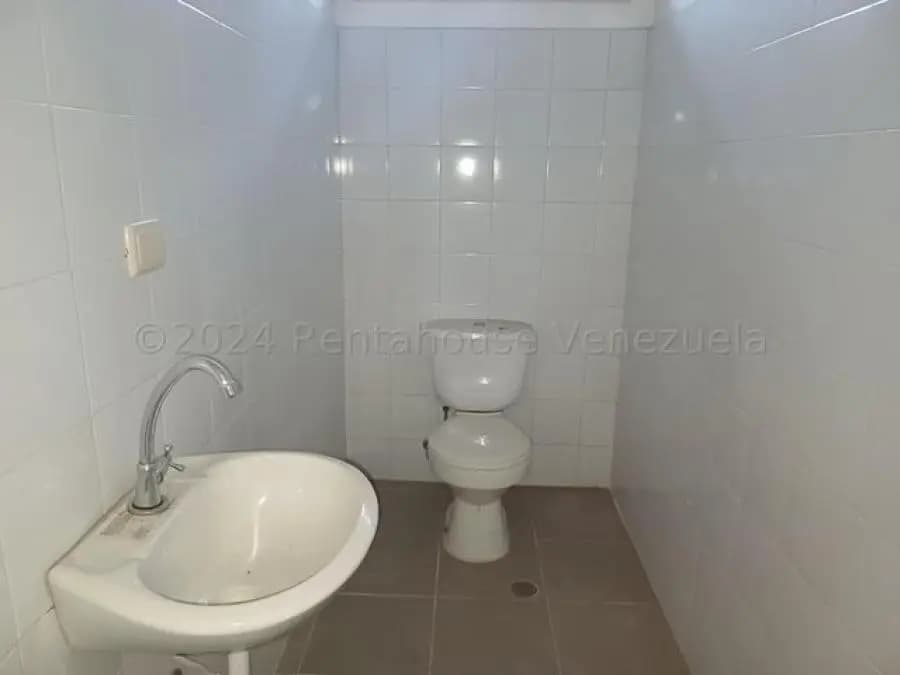 Galpon en Venta en zona industrial san vicente Maracay - 2