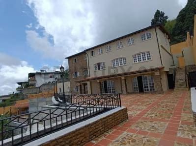 Vendo Exclusiva Casa En La Lagunita