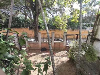 En venta casa para remodelar, con excelente ubicación en Los Palos Grandes - 3