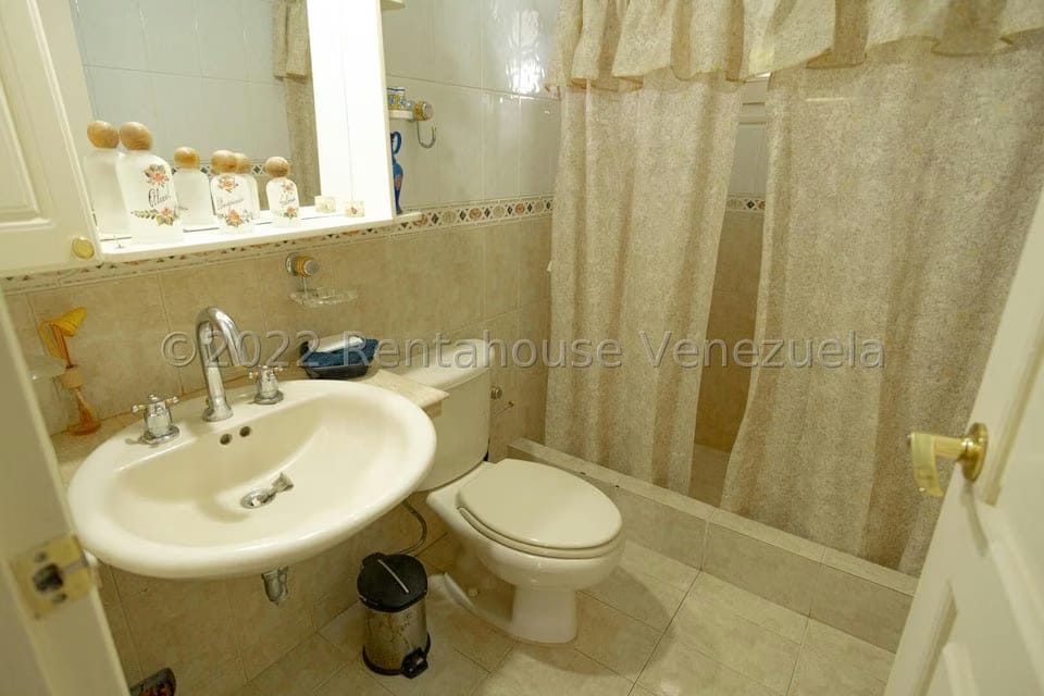 Casa (Multipes Niveles) en Venta en El Placer, Distrito Metropolitano - 31
