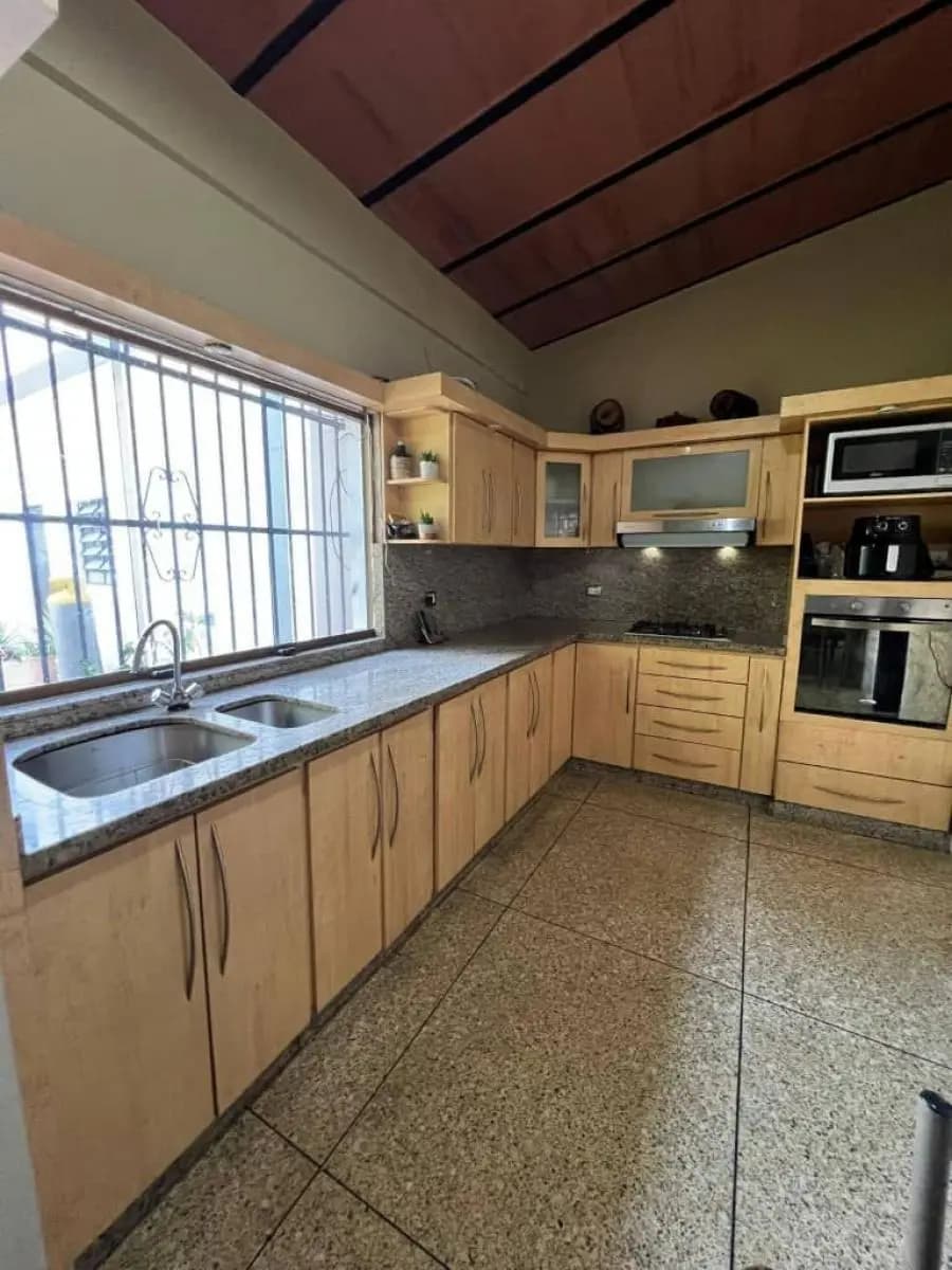 Casa en Venta en AV PRINCIPAL Naguanagua - 5