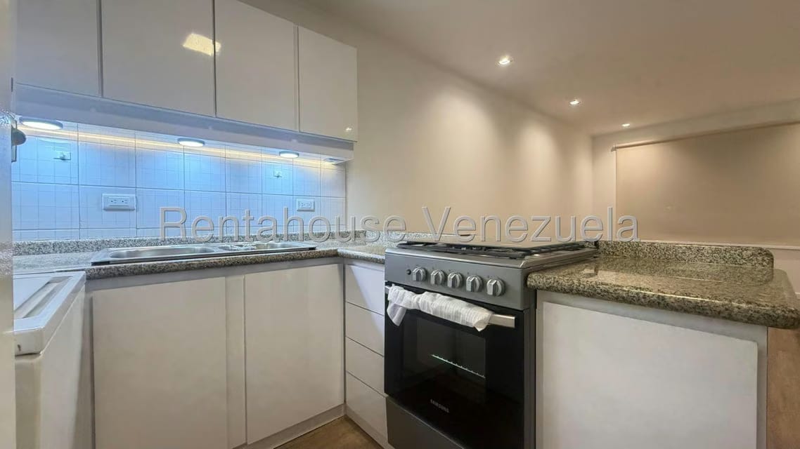 Apartamento (1 Nivel) en Alquiler en Los Naranjos de Las Mercedes, Distrito Metropolitano - 16