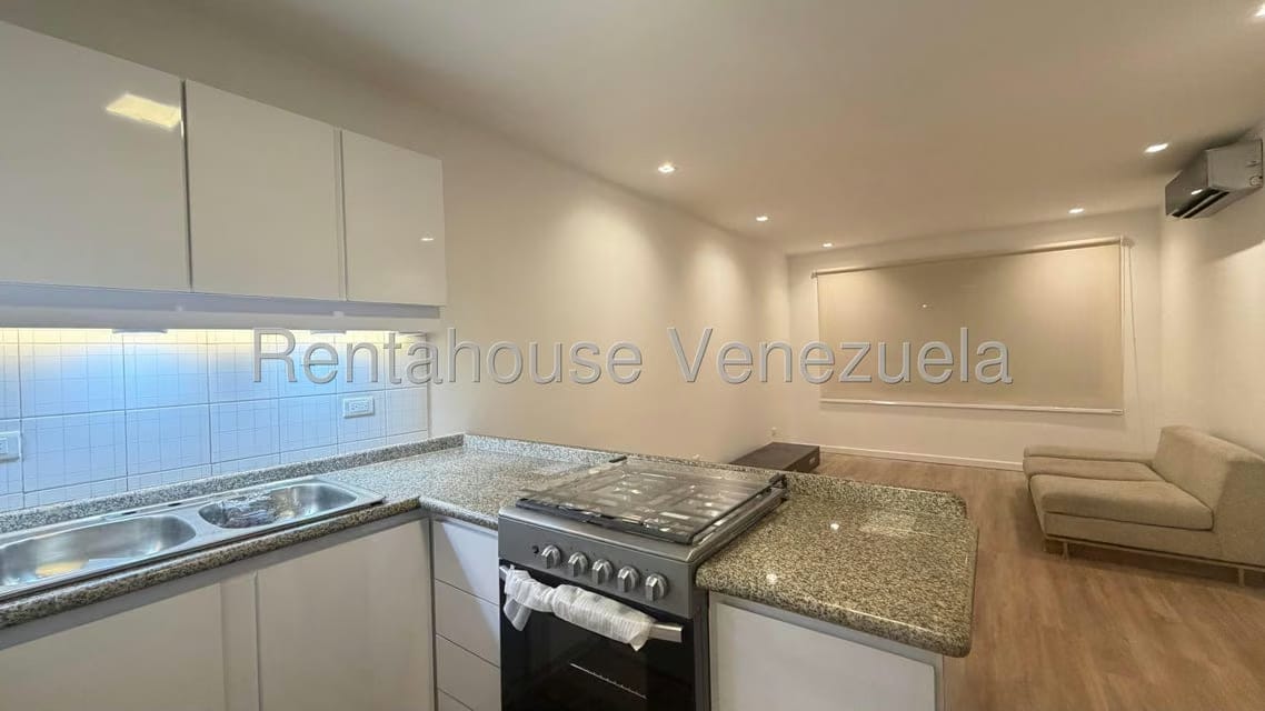Apartamento (1 Nivel) en Alquiler en Los Naranjos de Las Mercedes, Distrito Metropolitano - 17