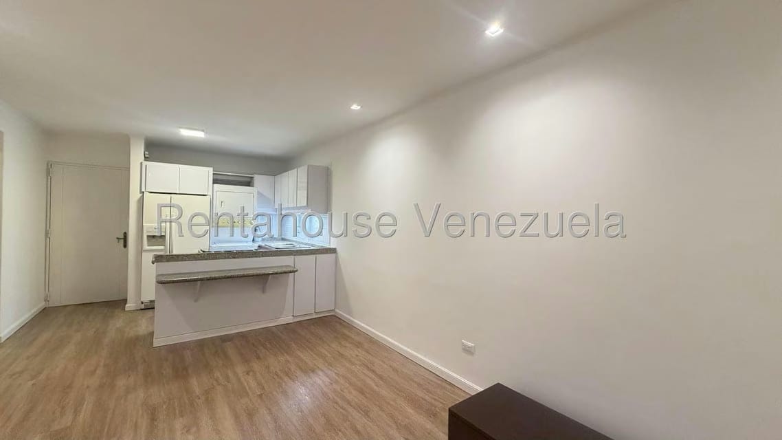 Apartamento (1 Nivel) en Alquiler en Los Naranjos de Las Mercedes, Distrito Metropolitano - 4