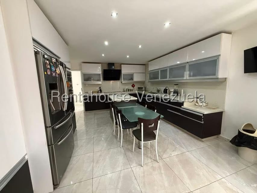 Casa (Multipes Niveles) en Venta en Montalban I, Distrito Metropolitano - 33