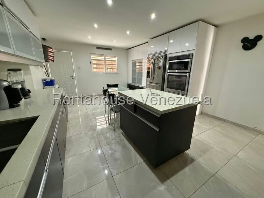 Casa (Multipes Niveles) en Venta en Montalban I, Distrito Metropolitano - 37