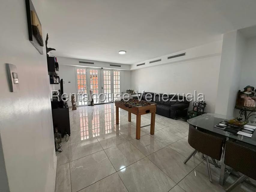 Casa (Multipes Niveles) en Venta en Montalban I, Distrito Metropolitano - 41