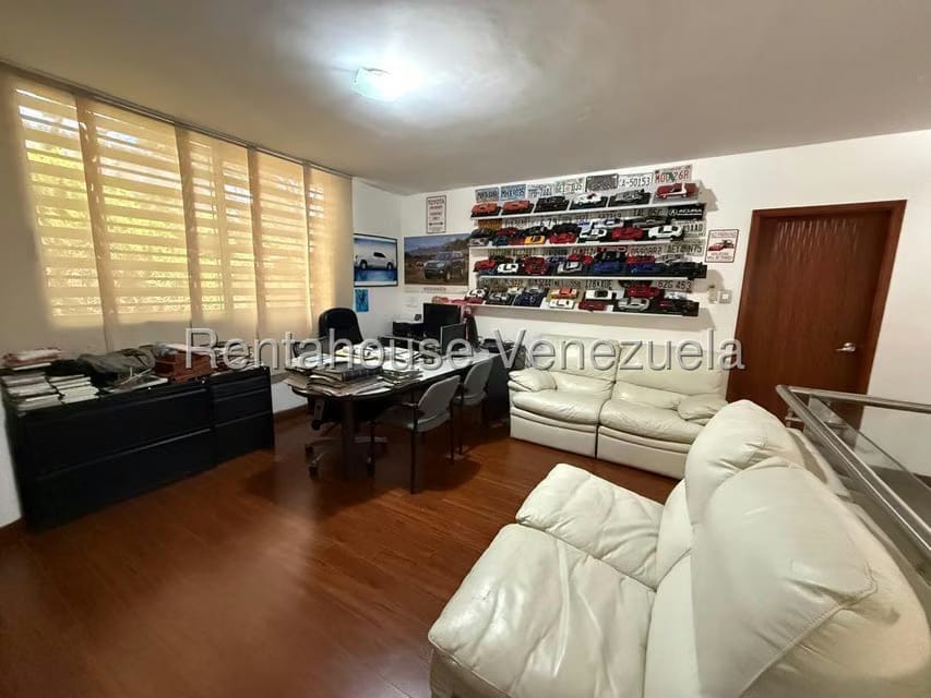 Casa (Multipes Niveles) en Venta en Montalban I, Distrito Metropolitano - 50