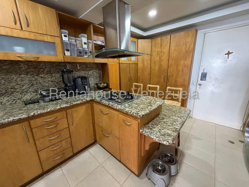 Apartamento (1 Nivel) en Alquiler en Lomas de La Lagunita, Distrito Metropolitano - 15