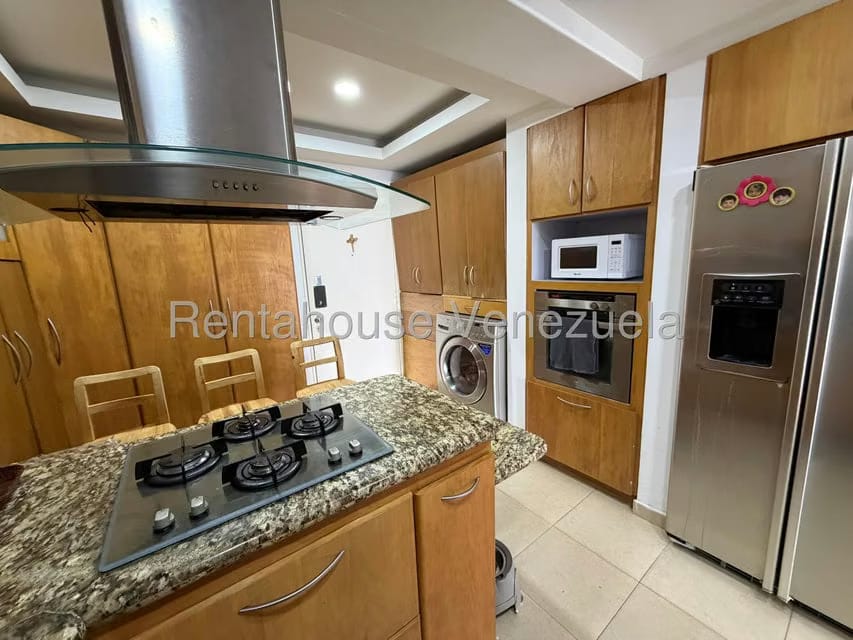 Apartamento (1 Nivel) en Alquiler en Lomas de La Lagunita, Distrito Metropolitano - 16