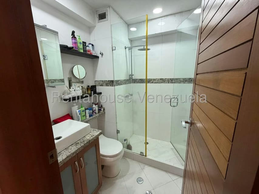 Apartamento (1 Nivel) en Alquiler en Lomas de La Lagunita, Distrito Metropolitano - 24