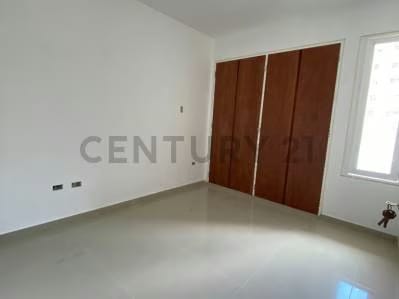 Hermosos Apartamentos a estrenar Urb, El Paraiso - 7