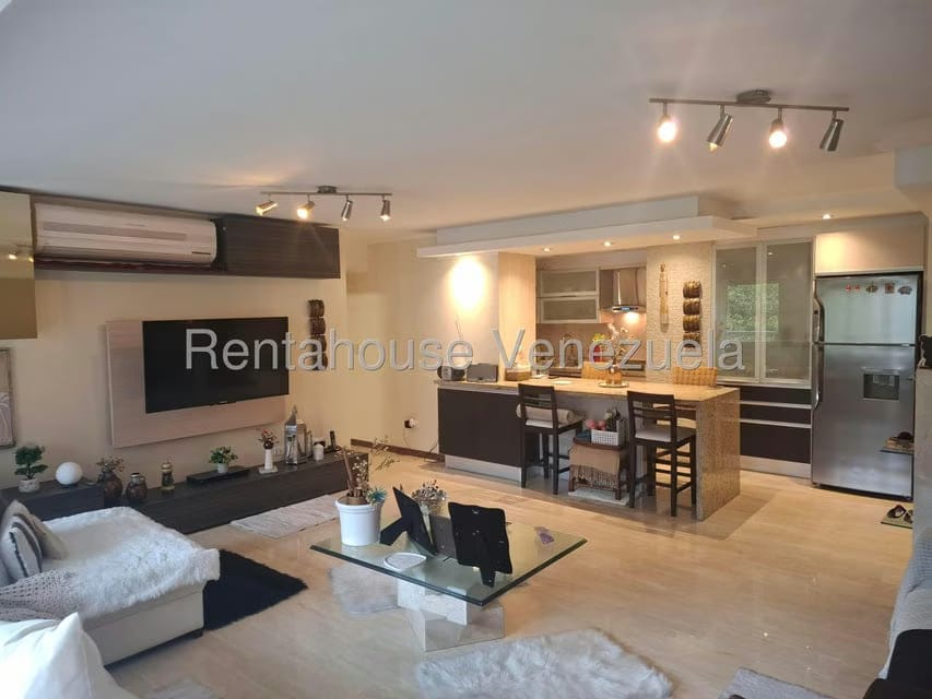 Apartamento (1 Nivel) en Venta en Campo Alegre, Distrito Metropolitano - 12