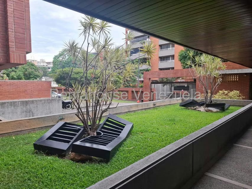 Apartamento (1 Nivel) en Venta en Campo Alegre, Distrito Metropolitano - 3