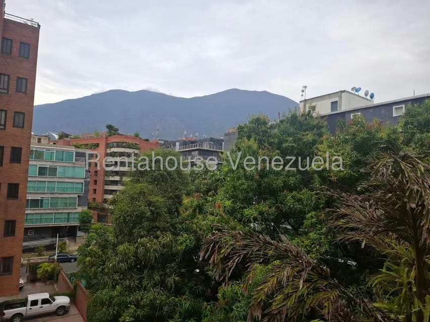 Apartamento (1 Nivel) en Venta en Campo Alegre, Distrito Metropolitano - 24