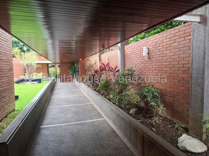 Apartamento (1 Nivel) en Venta en Campo Alegre, Distrito Metropolitano - 4