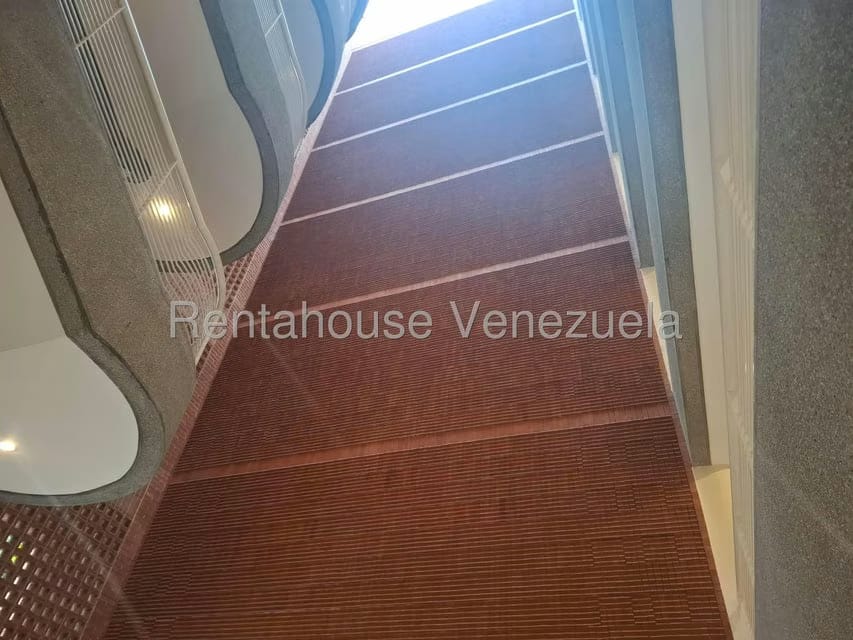 Apartamento (1 Nivel) en Venta en Campo Alegre, Distrito Metropolitano - 8