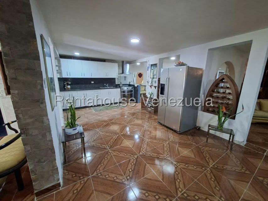 Casa (Multipes Niveles) en Venta en La Rosaleda, Miranda - 11