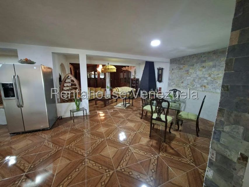 Casa (Multipes Niveles) en Venta en La Rosaleda, Miranda - 13