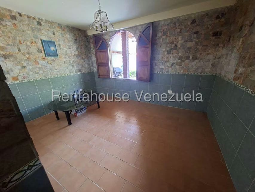 Casa (Multipes Niveles) en Venta en La Rosaleda, Miranda - 18