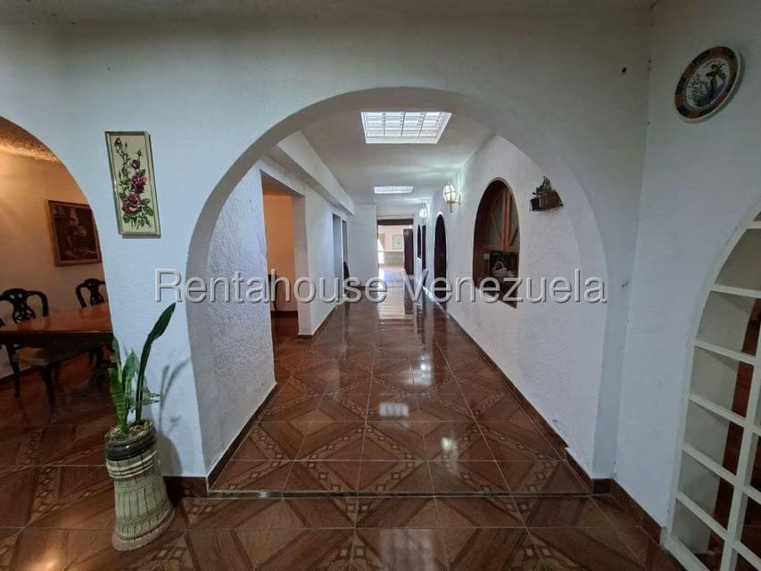 Casa (Multipes Niveles) en Venta en La Rosaleda, Miranda - 19