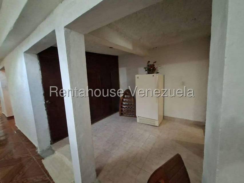 Casa (Multipes Niveles) en Venta en La Rosaleda, Miranda - 32