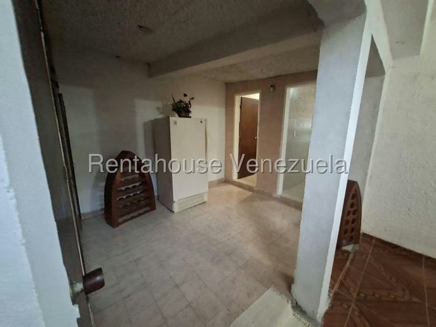 Casa (Multipes Niveles) en Venta en La Rosaleda, Miranda - 33