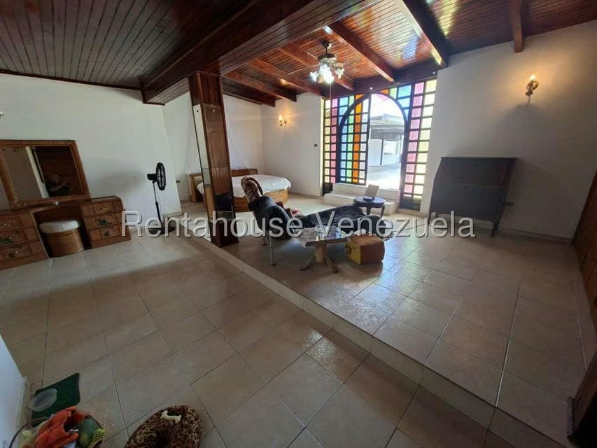 Casa (Multipes Niveles) en Venta en La Rosaleda, Miranda - 44