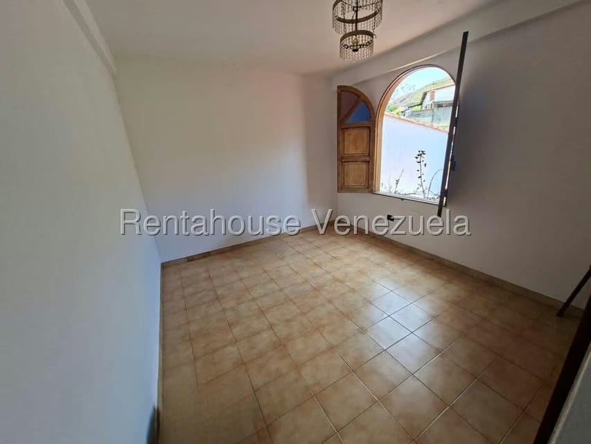 Casa (Multipes Niveles) en Venta en La Rosaleda, Miranda - 50