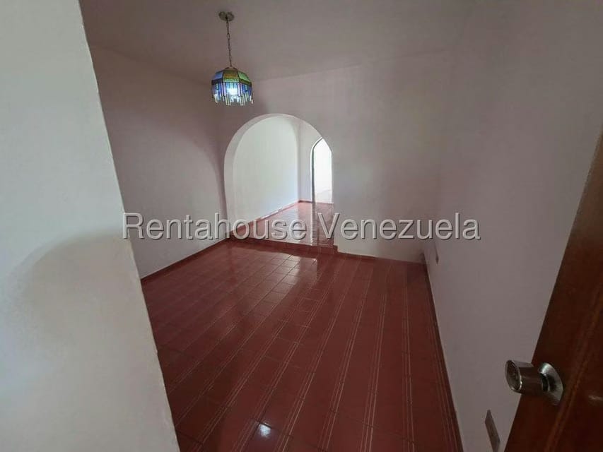 Casa (Multipes Niveles) en Venta en La Rosaleda, Miranda - 53