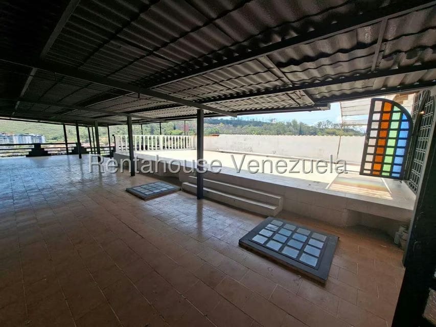 Casa (Multipes Niveles) en Venta en La Rosaleda, Miranda - 57