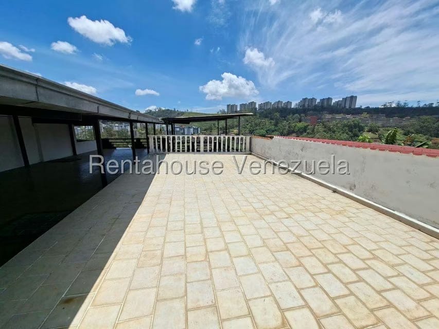 Casa (Multipes Niveles) en Venta en La Rosaleda, Miranda - 60
