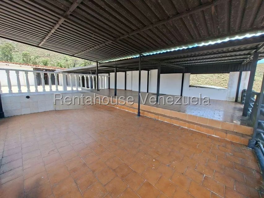 Casa (Multipes Niveles) en Venta en La Rosaleda, Miranda - 64