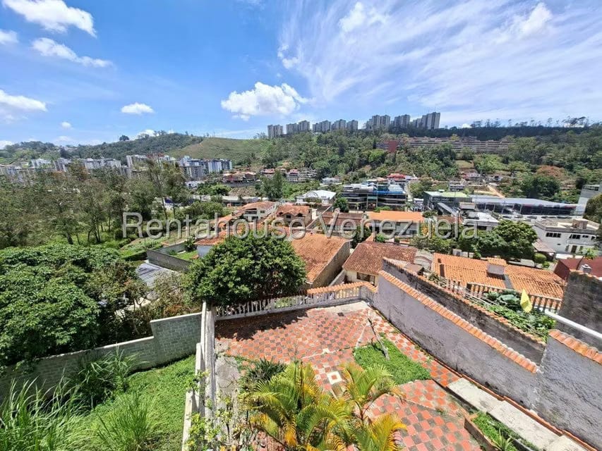 Casa (Multipes Niveles) en Venta en La Rosaleda, Miranda - 66