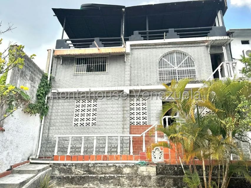 Casa (Multipes Niveles) en Venta en La Rosaleda, Miranda - 68