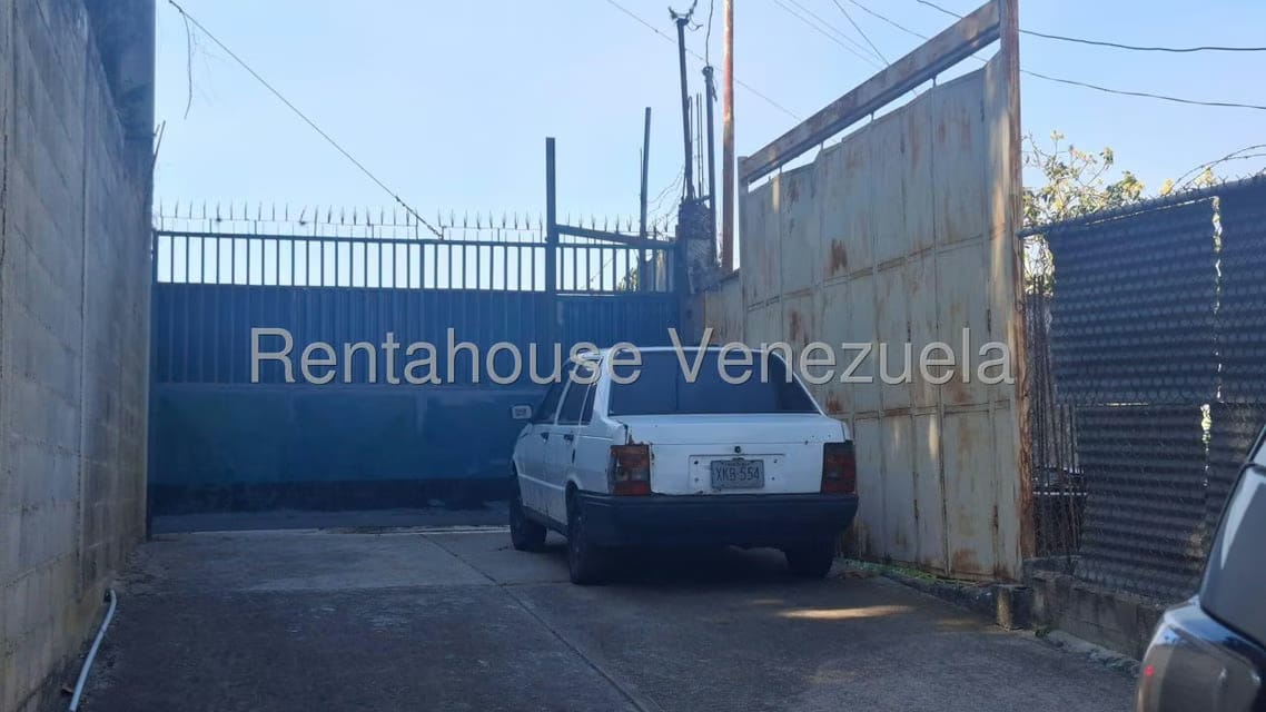 Terreno (Residencial) en Venta en El Cuji, Miranda - 2