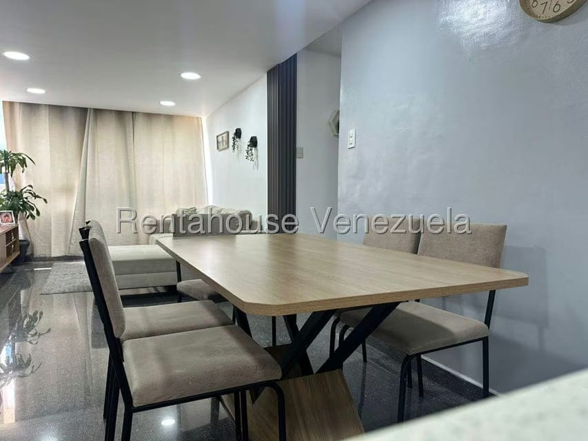 Apartamento (1 Nivel) en Venta en El Encantado, Distrito Metropolitano - 2