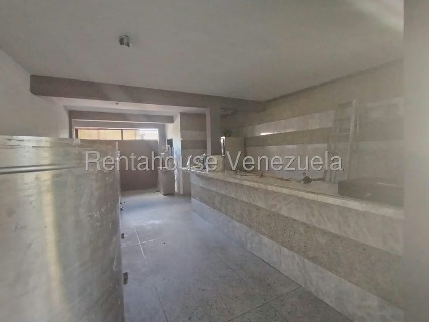 Casa (Duplex) en Venta en Zona Oeste, Lara - 11