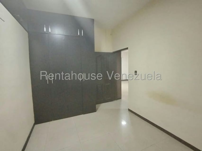 Casa (Duplex) en Venta en Zona Oeste, Lara - 27