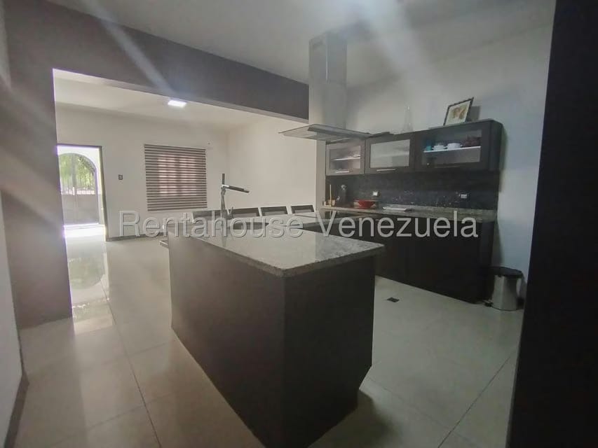 Casa (Duplex) en Venta en Zona Oeste, Lara - 38