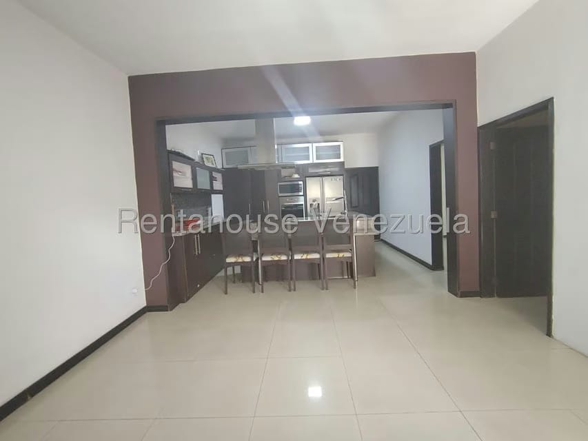 Casa (Duplex) en Venta en Zona Oeste, Lara - 39