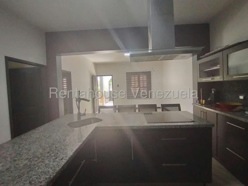 Casa (Duplex) en Venta en Zona Oeste, Lara - 40