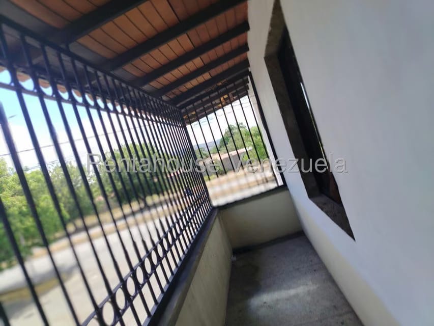 Casa (Duplex) en Venta en Zona Oeste, Lara - 46