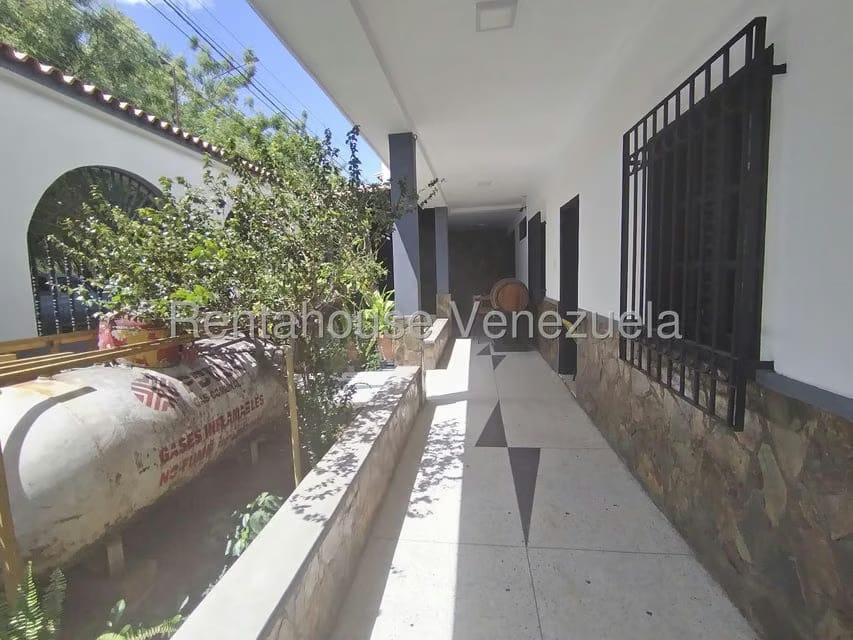 Casa (Duplex) en Venta en Zona Oeste, Lara - 6