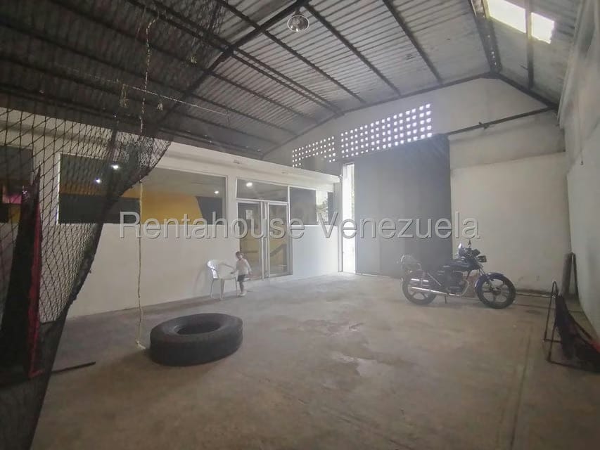 Casa (Duplex) en Venta en Zona Oeste, Lara - 54