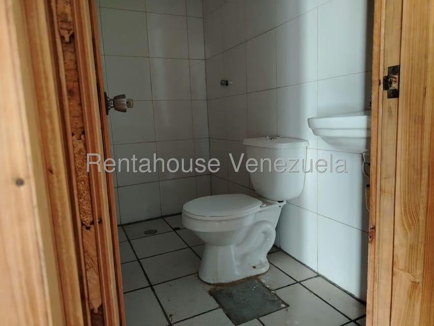 Casa (Duplex) en Venta en Zona Oeste, Lara - 65