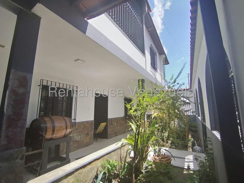 Casa (Duplex) en Venta en Zona Oeste, Lara - 8
