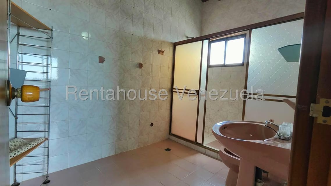 Apartamento (1 Nivel) en Alquiler en Santa Irene, Falcon - 14