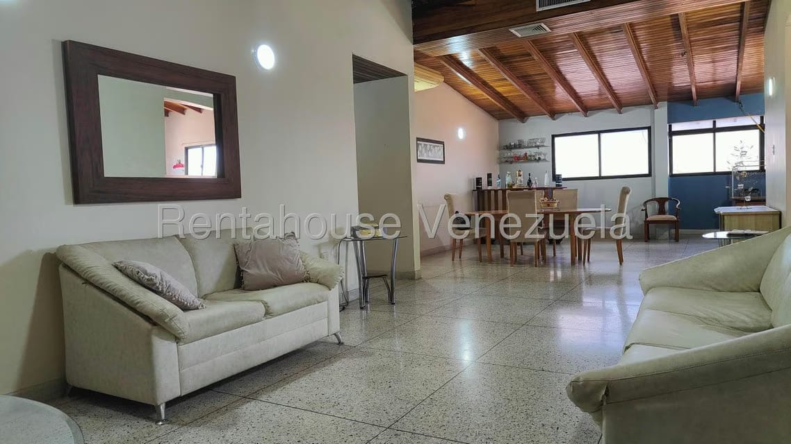 Apartamento (1 Nivel) en Alquiler en Santa Irene, Falcon - 5