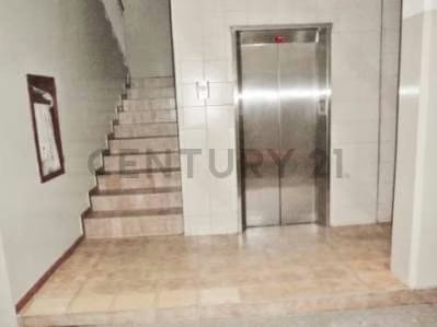 Century21 Orta Poleo ofrece en venta edificio ubicado en Maracay, estado Aragua. El Edificio cuen